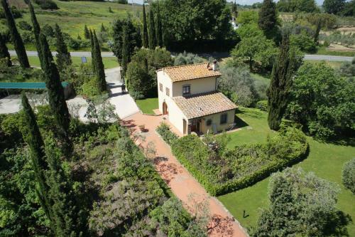 Montaione Apartment Sleeps 8 T242074