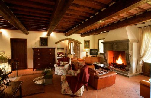 Montaione Villa Sleeps 10 Pool Air Con Wifi