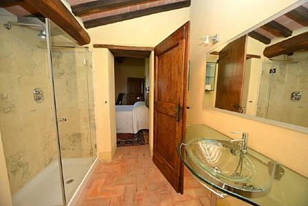 Monterchi Villa Sleeps 8 Pool Air Con Wifi