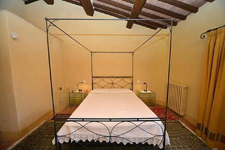 Monterchi Villa Sleeps 8 Pool Air Con Wifi