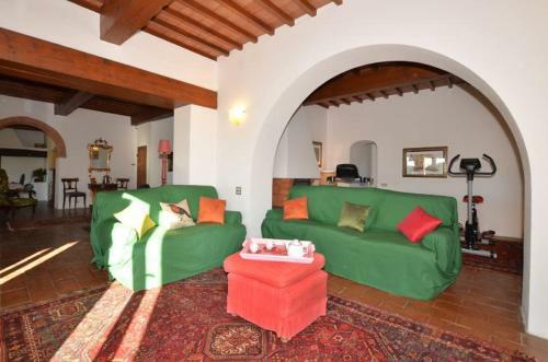 Cervognano Montenero Villa Sleeps 14 Pool Wifi