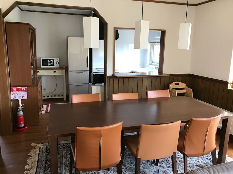 Tsuru Apartments