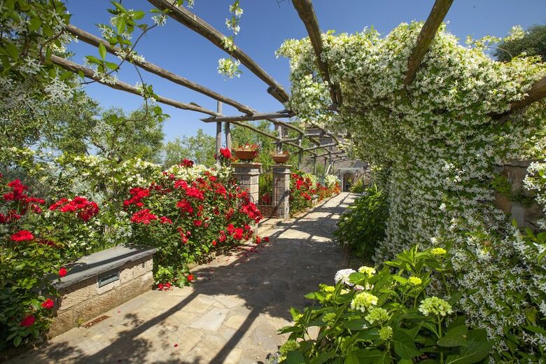 Apartamento Montebosco Luxury Country House