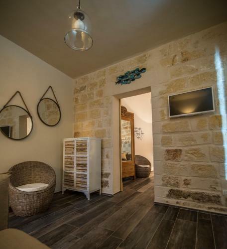 Home Village B&B