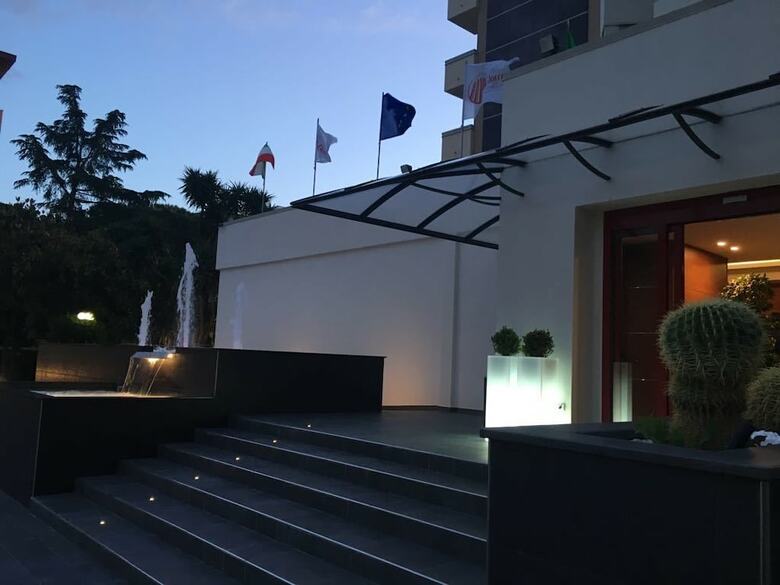 Domus Grand Hotel