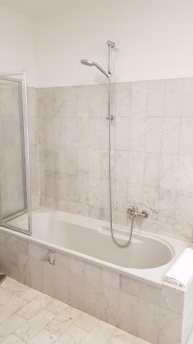 Bed & Breakfast Charmerooms Villa Moroni