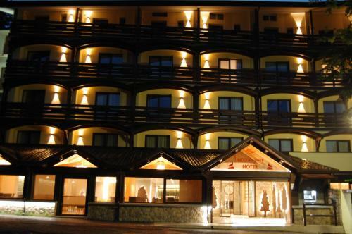 National Park Hotel & Spa