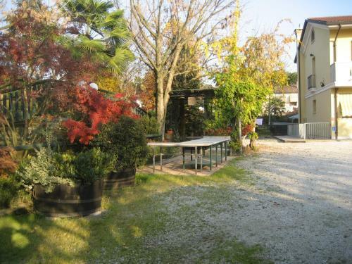 Hotel Pizzeria Ristorante "al Leone"