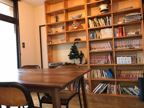 Hostal Santiago Guesthouse Annex