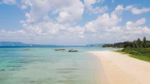 Hermit Hills Apartment In Okinawa Colors