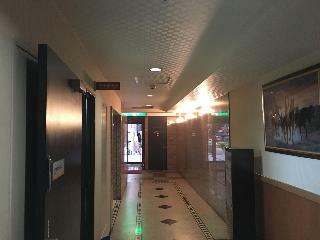 Business Inn Sennichimae Hotel