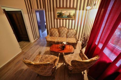 Hostal Penzion Benatky