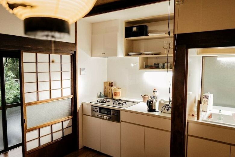 Hostal Samurai Guest House