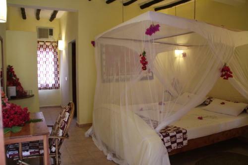 Hotel Angel's Bay Beach Resort
