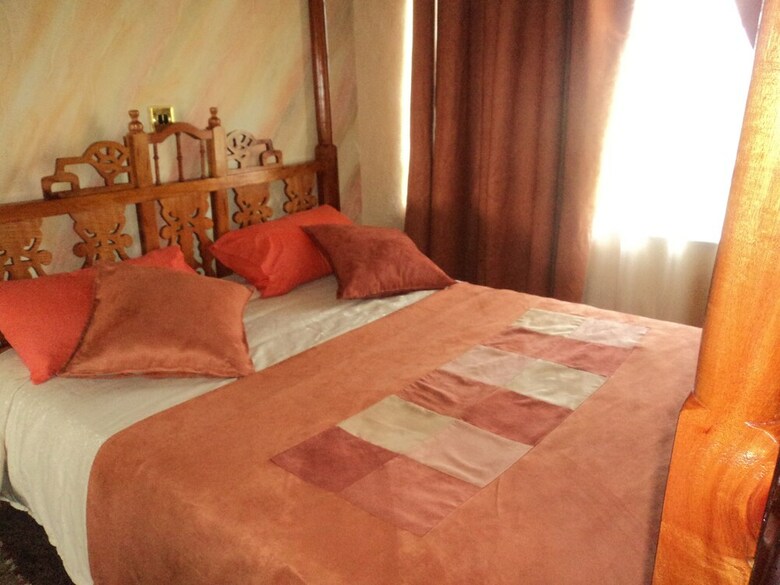 Hostal Sangare Gardens
