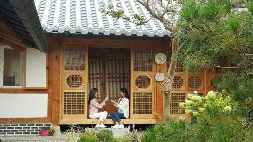 Hostal Sarangnamoo Hanok Guesthouse