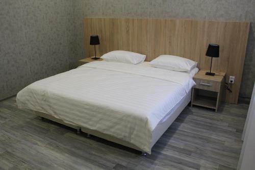 Hotel Inju Hills