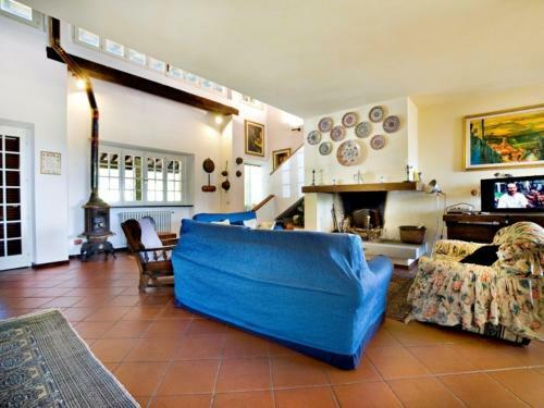 Torricella Villa Sleeps 8 Pool Wifi