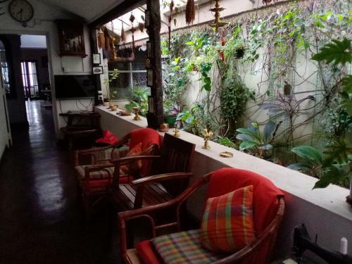 Hostal Budget Vacation Bungalow With Pool By Abha