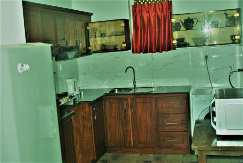 Hill House Galle Holiday Home