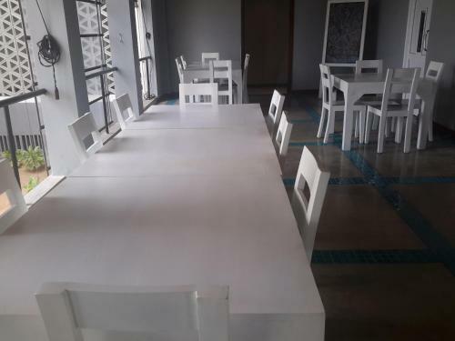 Apartamento Nilaveli Ocean Front Condos