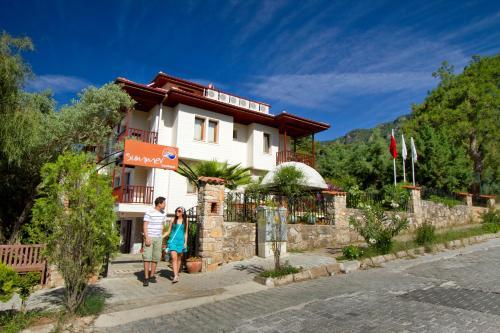 Summer Hotel