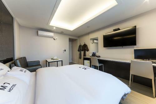 Hotel M7
