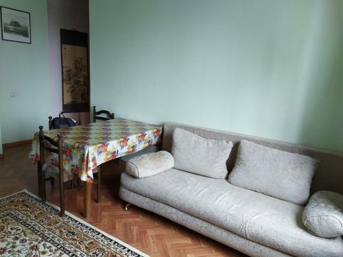 Navoi-66 Studio Apartment