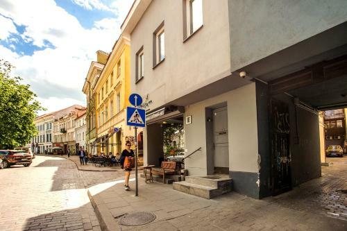 Authentic Vokieciu Old Town Apartment