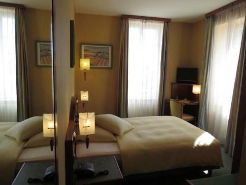 Hotel H�tel Du Port