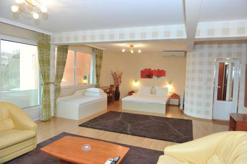 Eros Motel