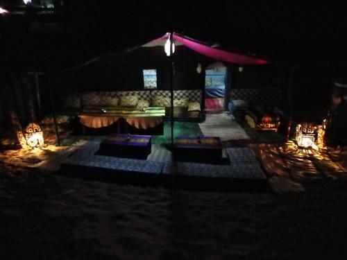Hostal Merzouga & Camel Trek Camp