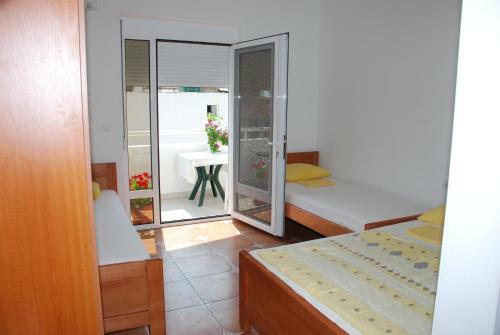 Hostal Guest House Nura
