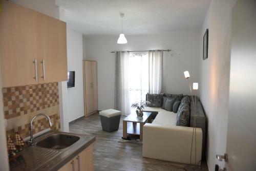 Hostal Apartments Cota Guesthouse