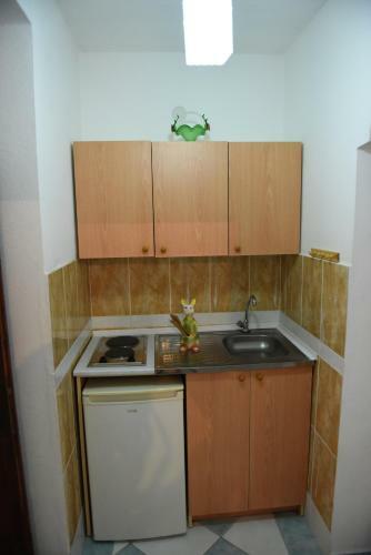 Hostal Apartments Cota Guesthouse