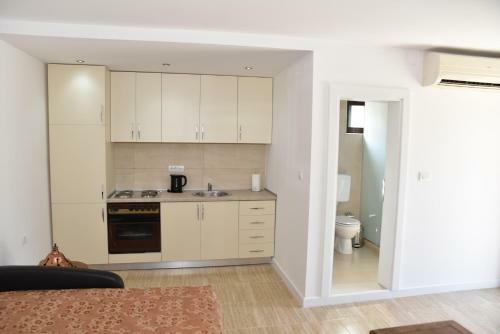 Hostal Guest House Evropa