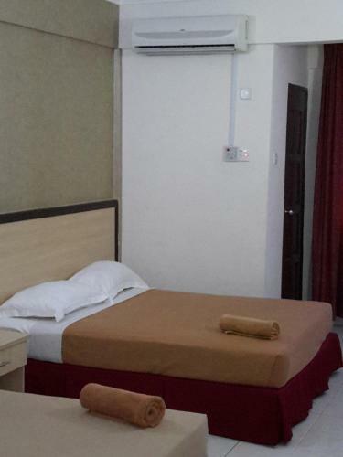 Hotel Tanjung Demong Beach Resort