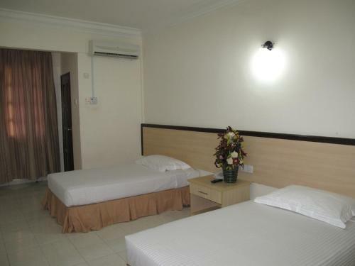 Hotel Tanjung Demong Beach Resort