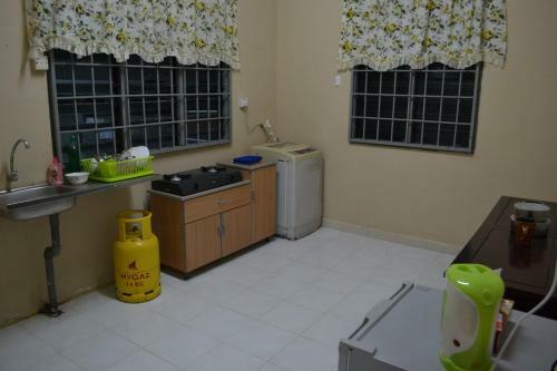 Hostal Leyna Guesthouse Kota Bharu