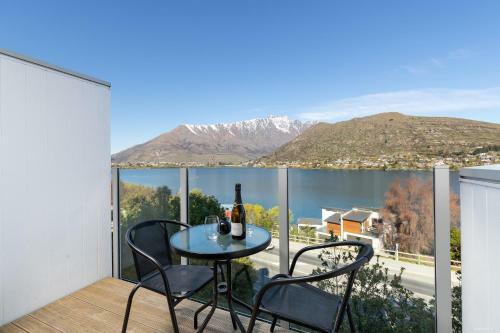 Lake View Greenstone Apartment One