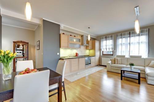 Apartamento Seaside With Sunny Terrace