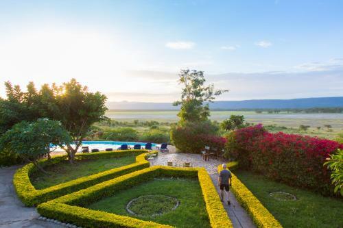 Lodge Manyara Wildlife Safari Camp