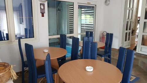 Hostal Guest House Luxotel