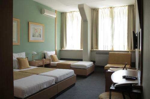 Bed & Breakfast Pansion In Club