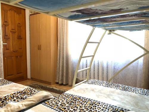 Hostal Guest House On Samburova 279