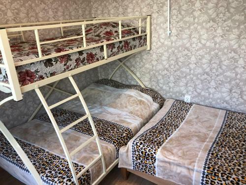 Hostal Guest House On Samburova 279