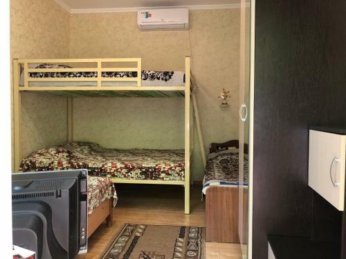 Hostal Guest House On Samburova 279