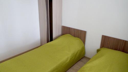 Hostal Guesthouse Samburova 210