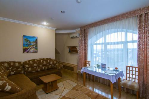 Nika Hotel