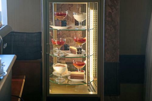 Hotel Snezhniy Bars Dombay